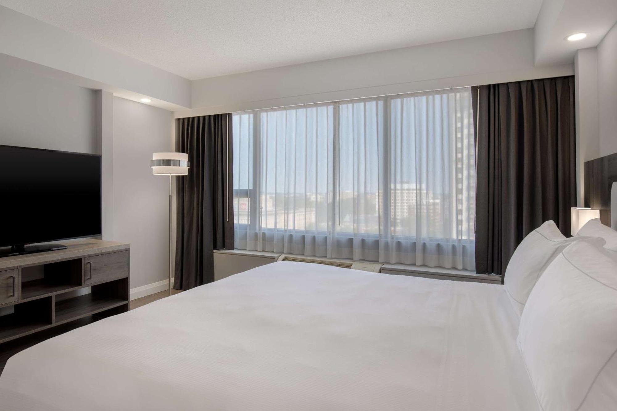 Doubletree By Hilton London Hotel Bagian luar foto