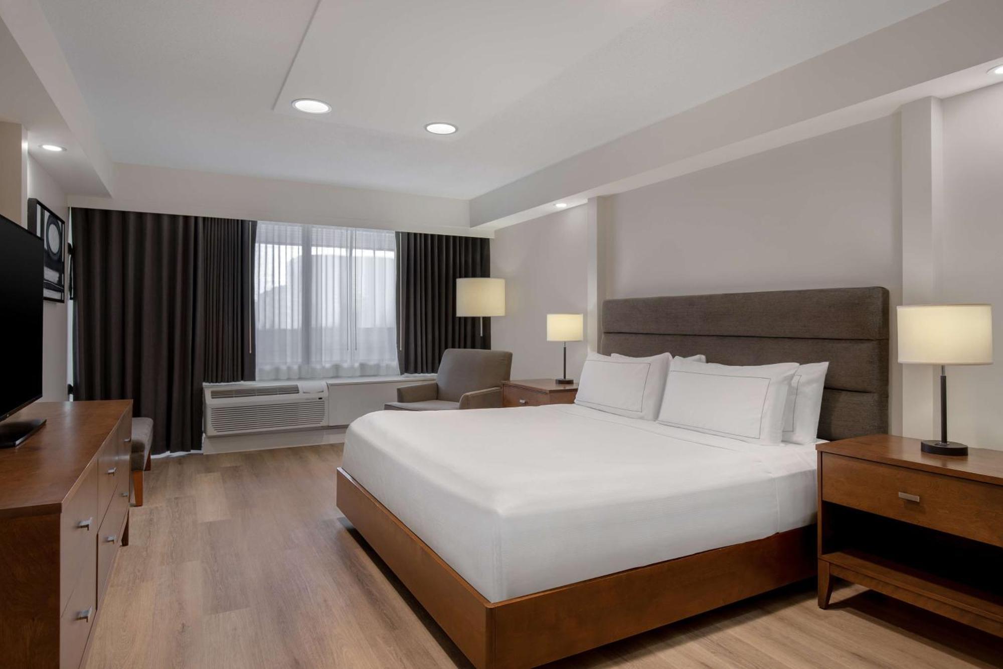 Doubletree By Hilton London Hotel Bagian luar foto